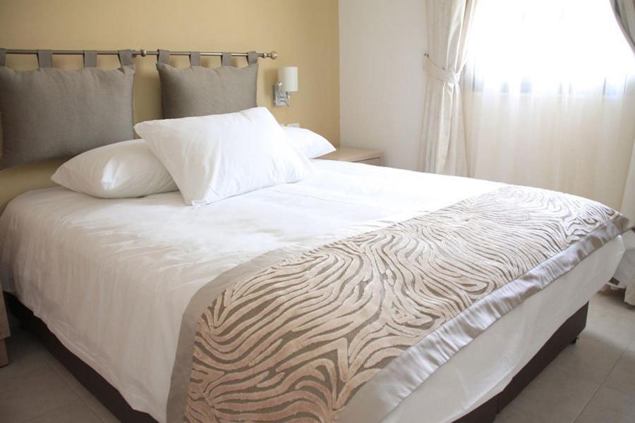 Rafael Residence Boutique Jerusalem Room photo