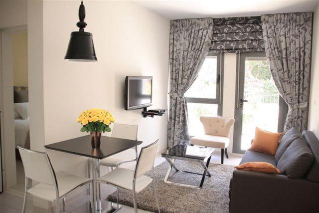 Rafael Residence Boutique Jerusalem Room photo